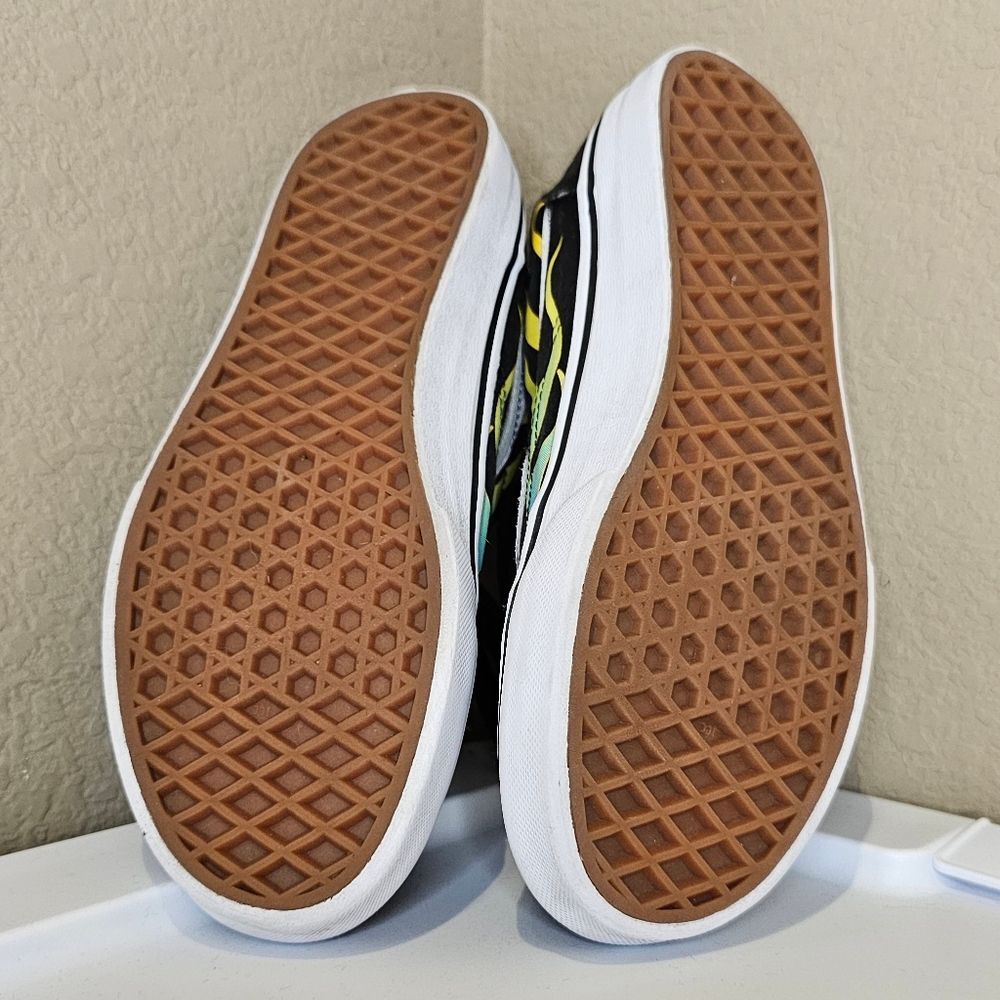 Vans Glow Flame Old Skool Shoes Juniors Size 5 - Picture 6 of 7
